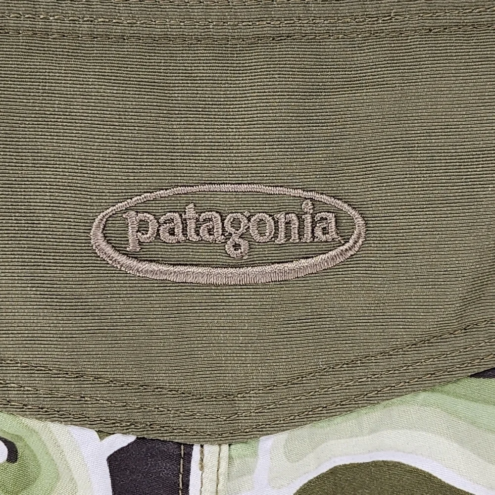 Patagonia women abstract
